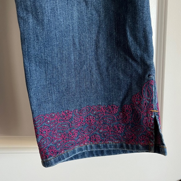 Jones New York Sport Embroidered Cropped Denim size 16 - Picture 5 of 7